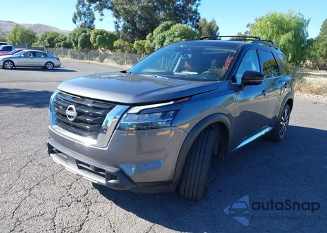 2023 Nissan Pathfinder Platinum 4Wd z USA, uszkodzony, nr VIN 5N1DR3DK4PC204924